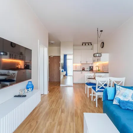 Blue Sky Z Basenem Letnim By Holidaysun Sianozety