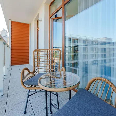 Blue Sky Z Basenem Letnim By Holidaysun Sianozety