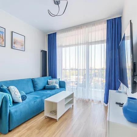 Blue Sky Z Basenem Letnim By Holidaysun