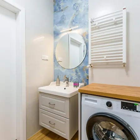 Blue Sky Z Basenem Letnim By Holidaysun Sianozety